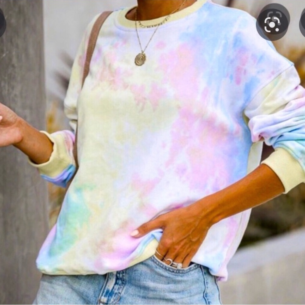 - NEW VICI “FLASHBACK” TIEDYE SUPER SOFT SWEATSHIRT PULLOVER